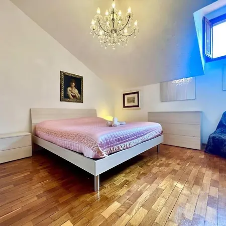 Elegant Mansarda Apartment Monzuno